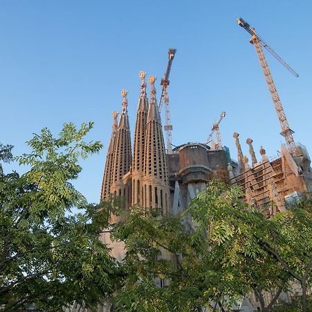 Gaudi Apartment บาร์เซโลนา ภายนอก รูปภาพ