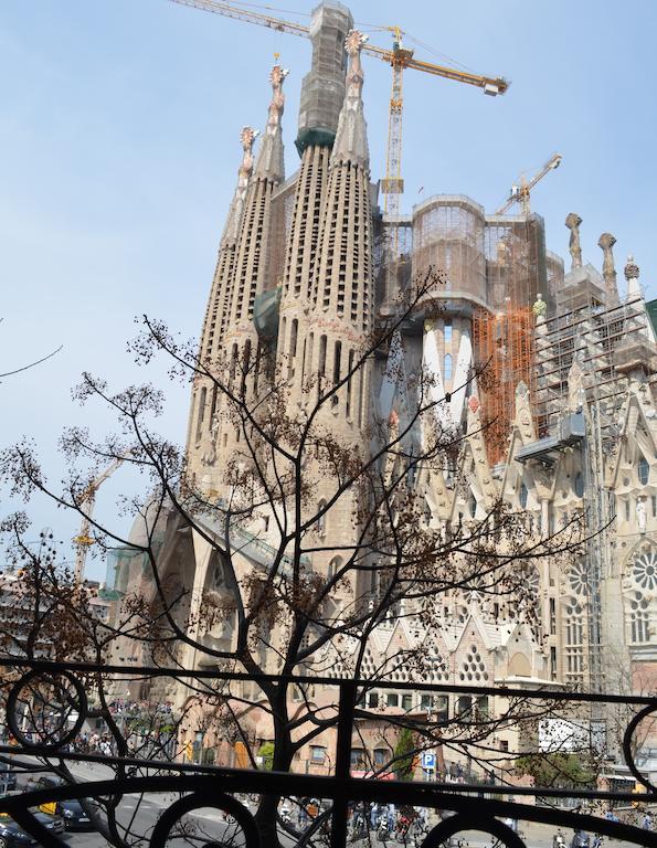 Gaudi Apartment บาร์เซโลนา ภายนอก รูปภาพ